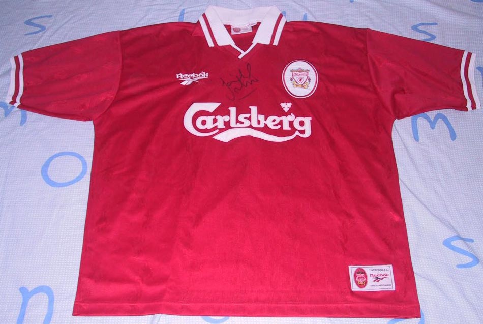 Image with site www.facebook.com/pages/Dragon-Soccer-Jersey-Collection/147802318619333